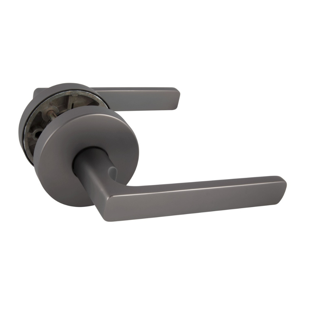 Gainsborough Avant with QuickFix Rivera Passage Leverset with Latch