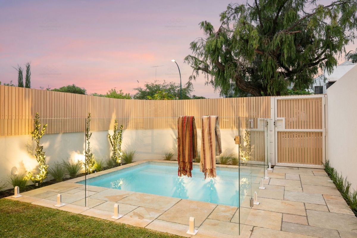 NewTechWood Composite Fencing &amp; Screening