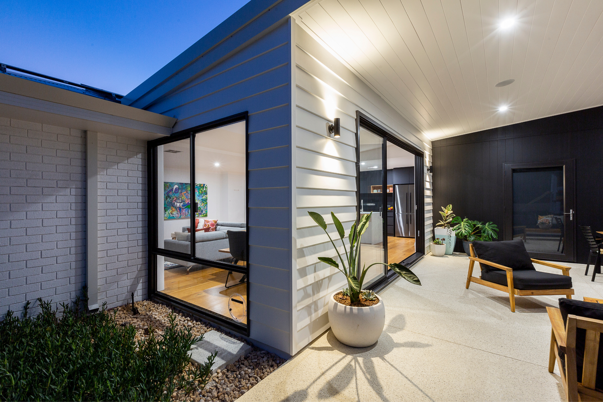 Innova™ Nuline® Plus Weatherboard Square